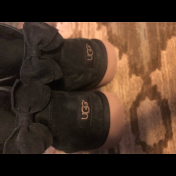 *NWOT* UGG Australia Short Boot - Picture 5 of 7